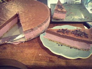 raw vegan strawberry choc cake