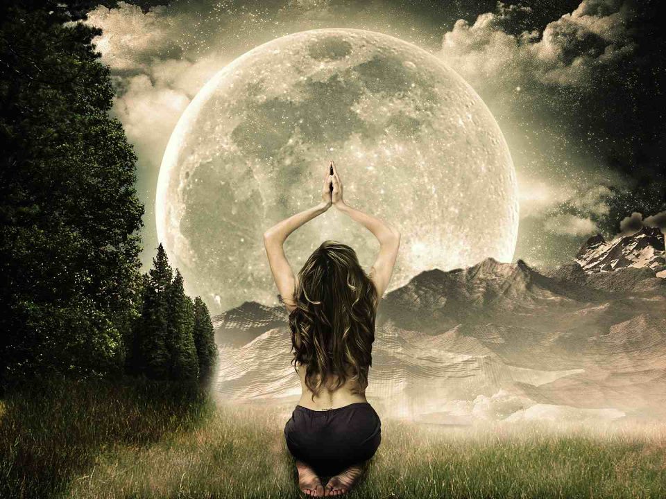 moon-goddess-1